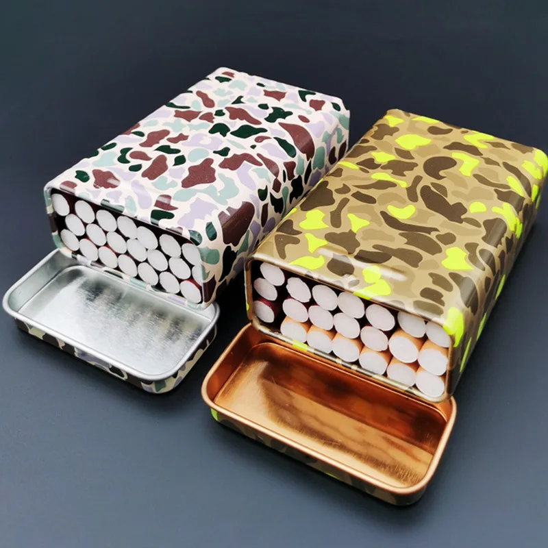 

Square Iron Cigarette Case 20 Pieces Flip-top Metal Holder for Men with One Piece of Creative Portable Cigarette Holder