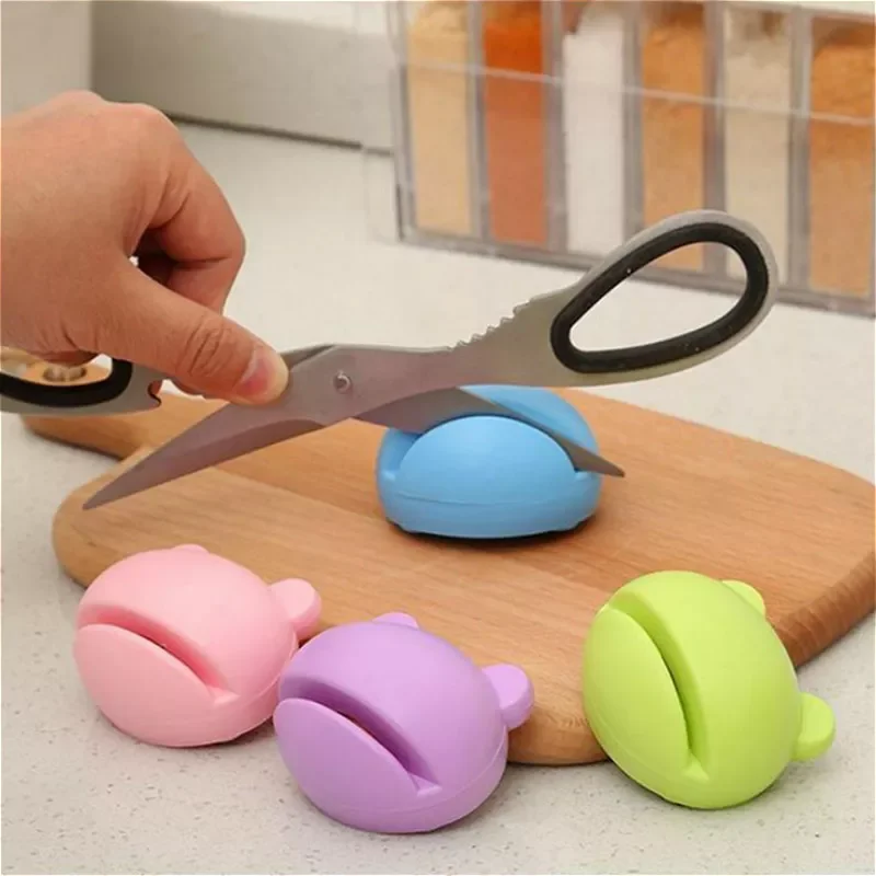 

NEW2022 Knife Sharpener Multifunction Cartoon Design Stable Mini Knife Sharpener Kitchen Tools Grindstone Scissors Kitchen Gadge