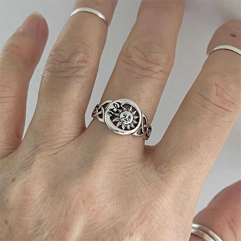

Vintage Style Men's Women's Greek Mythology Face Sun Moon Celtic Knot Rings Unisex Engagement Wedding Party Gift Jewelry