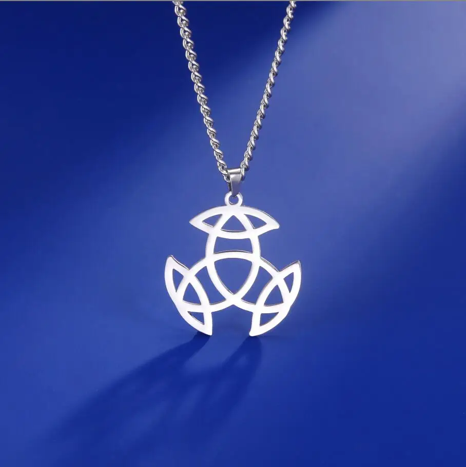 

1PC Knot Necklaces Stainless Steel Celtic Knot Geometry Necklace for Women Men Fashion Silver Color Jewelry Gifts F1218