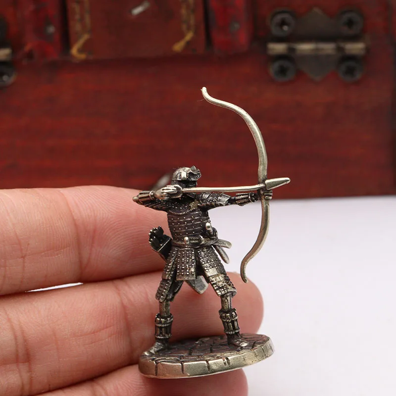 Латунные фигурки японских воинов