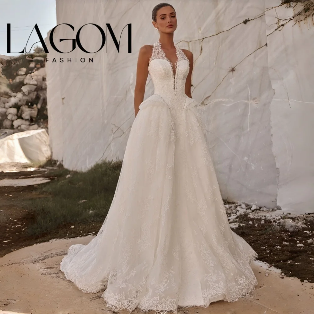 Фото Изысканное свадебное платье Lagom без бретелек с V-образным вырезом и кружевом, элегантное свадебное платье без рукавов А-силуэта №1