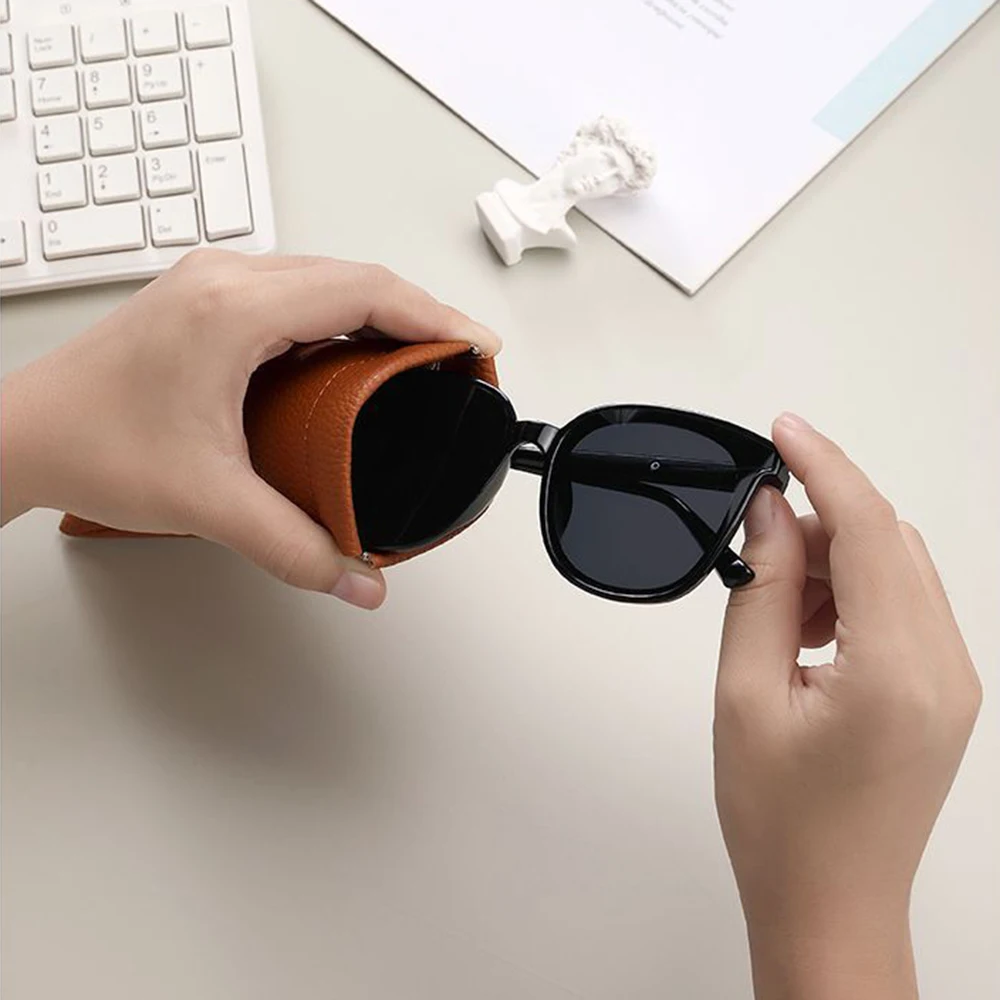 Футляр для очков женский из искусственной кожи с автоматическим закрытием