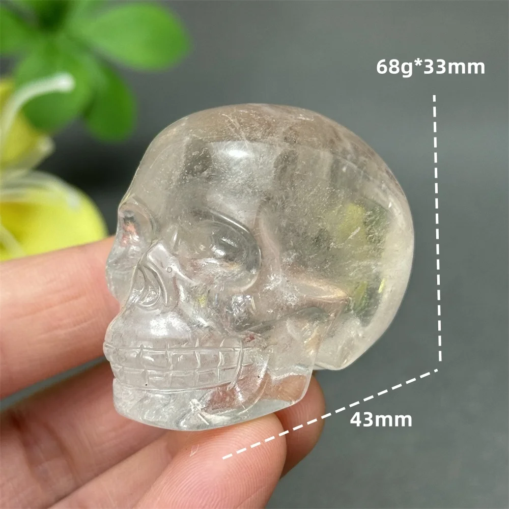 Кристалл череп белый кварц
