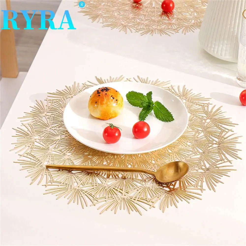 

Western Placemat Modern Minimalist Solid Color Hot Stamping Heat Insulated Anti-hot New Hollow Out Meal Mat Hollow Placemat