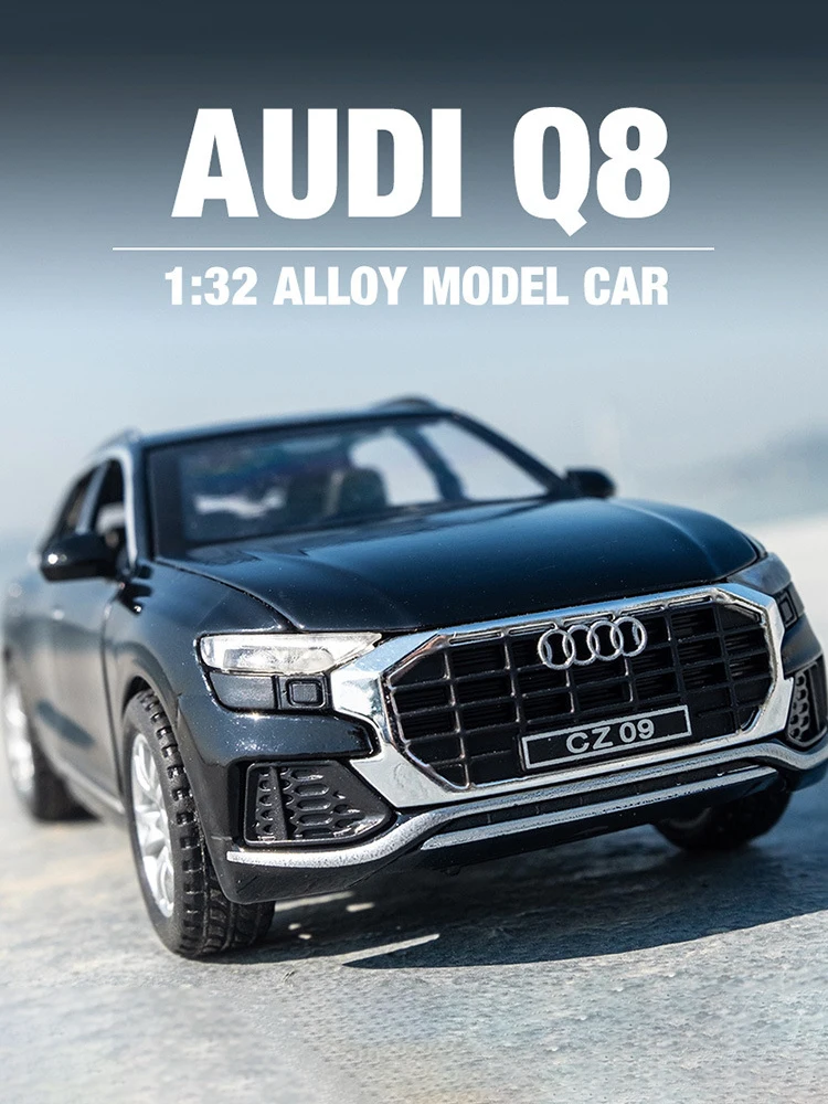 

Высококачественные украшения 1:32 Audi Q8 модель автомобиля из сплава с подсветкой Шесть Дверей открывается имитация автомобиля Хобби Коллекци...