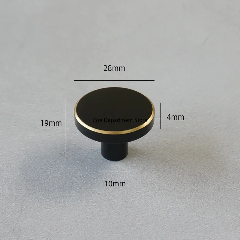 

Латунная ручка для шкафа