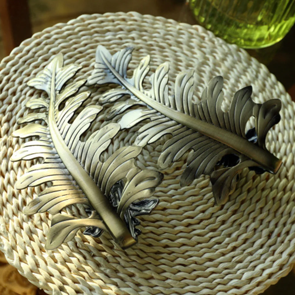 

1 пара модных U-образных украшений, практичный металлический прочный галстук-бабочка для дома, крючок для штор на стену, дизайн с листьями, пр...