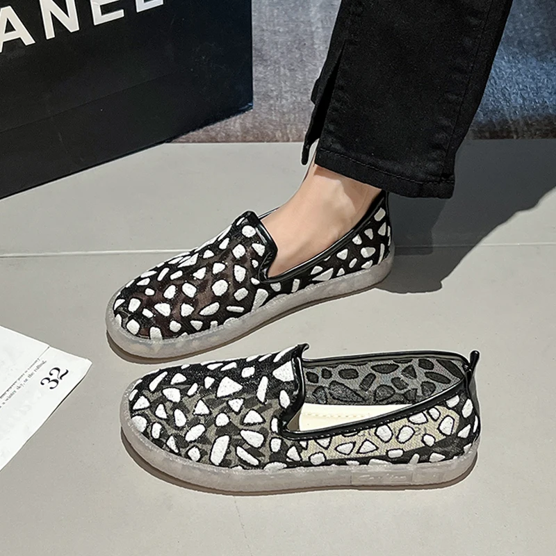 Artistic Pebble Grain Lace Loafers Woman Summer Breathable Embroider Mesh Moccasins Ladies Casual Jelly Sole Slip-on Flat Shoes