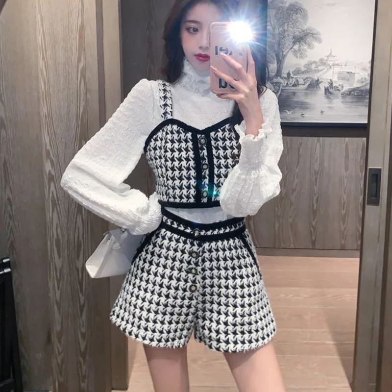 

Комплект из 3 предметов для женщин, рубашка с воротником «гусиная лапка» на пуговицах, на молнии, на бретелях, укороченный топ, клетчатые брю...