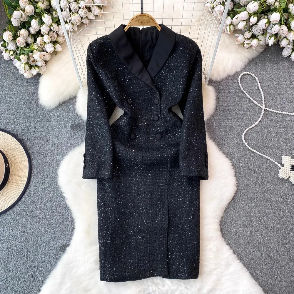 Женское двубортное платье с V-образным вырезом и длинным рукавом