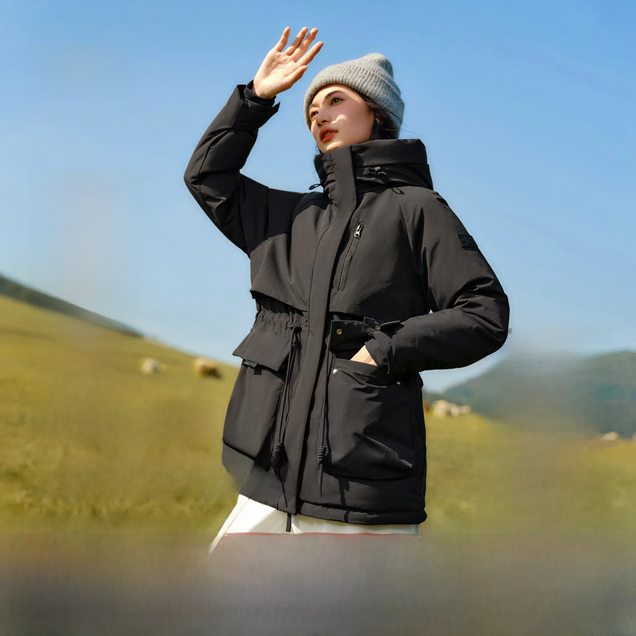 Куртка Senma из китайской серии Atomic светлый гусиный пух женская верхняя одежда