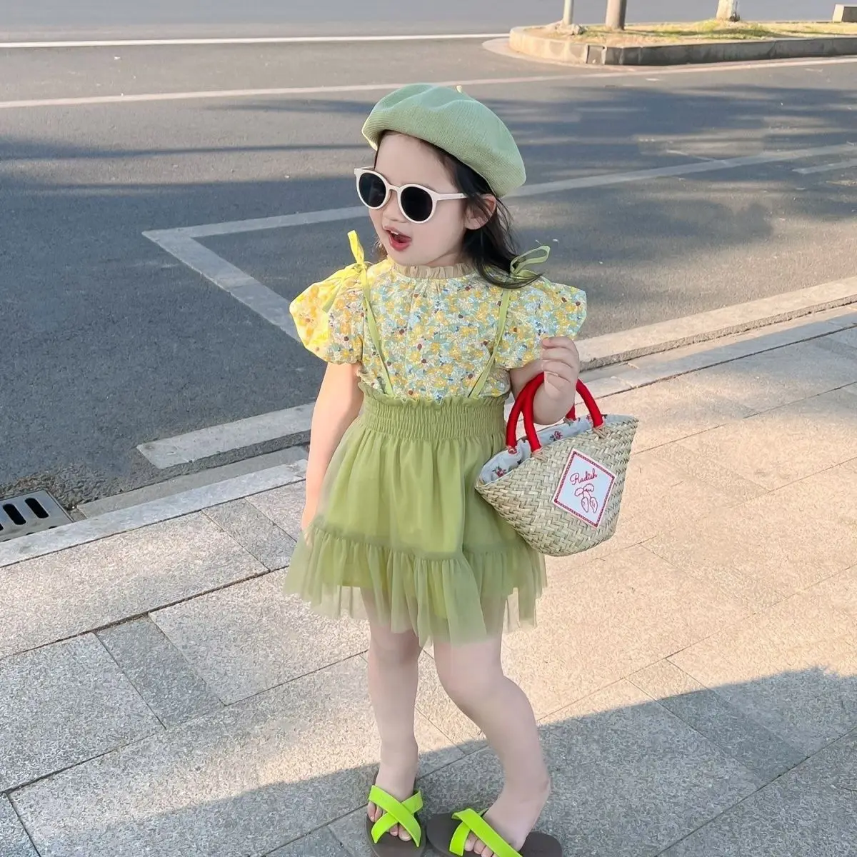 

2023 Summer New Light Luxury Fashion Girls Suit Floral Suspender Skirt Mesh Tutu Skirt Half Body Two-piece Boutique Clothing