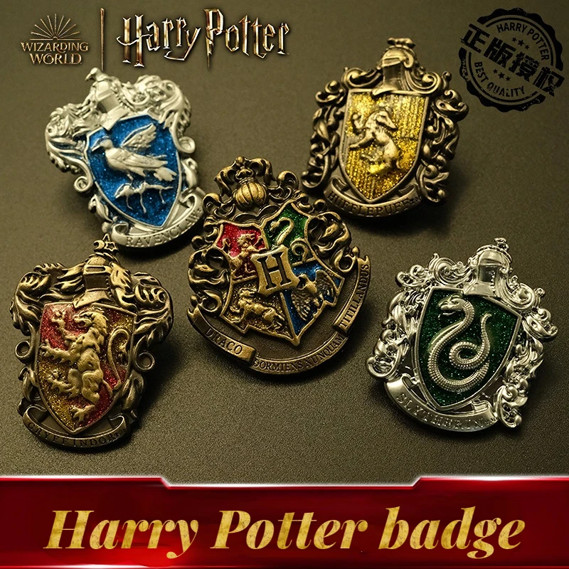 

Harry Potter Genuine Single Metal Badge Retro Badge Brooch Four Colleges Surrounding Hogwarts Gifts Brooch Belt Packaging