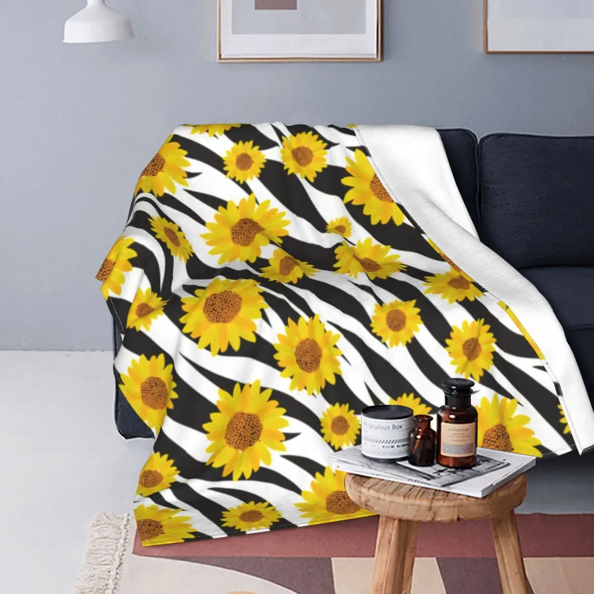 

Sunflower On Zebra Pattern Blanket Floral Animal Print Fleece Cold Blanket Soft Fashion Fluffy Bedspread