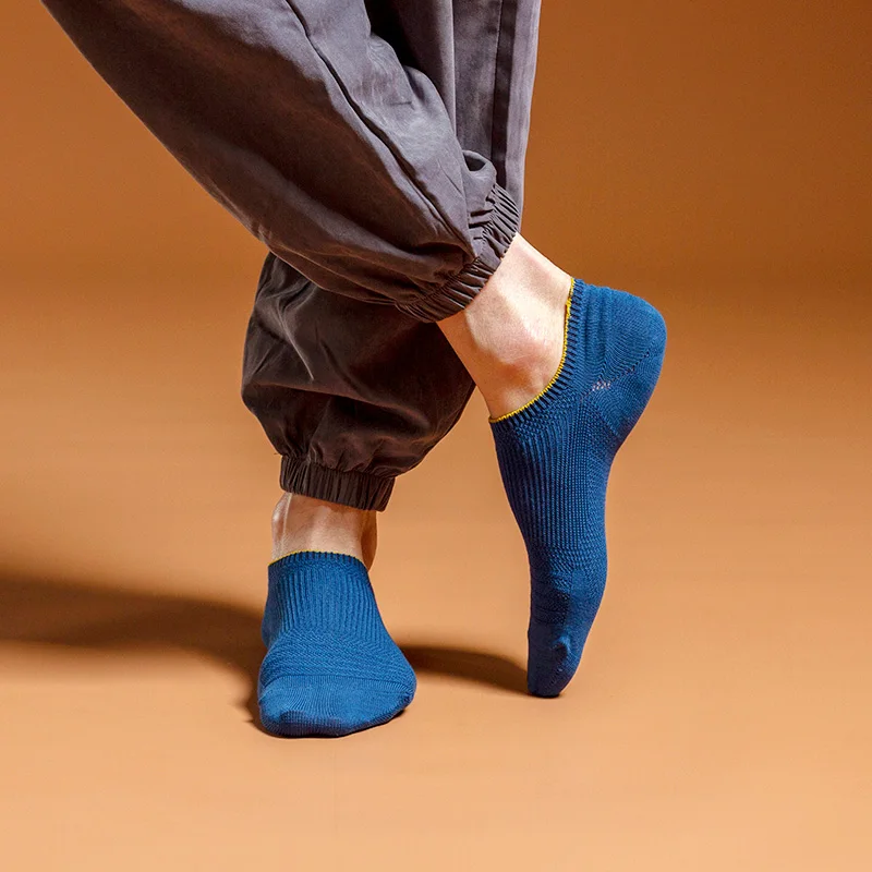 5 pairs of men's cotton socks fashion breathable deodorant men's comfortable solid color casual ankle socks men's street fashion