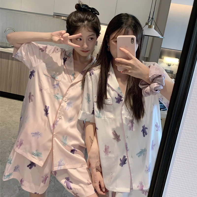 

Women Sleepwear Summer Pajamas Set for Women Fake Silk Print Sweet Pijama Set Girl Nightshirt Loose Waist Short Pant Pajamas Set