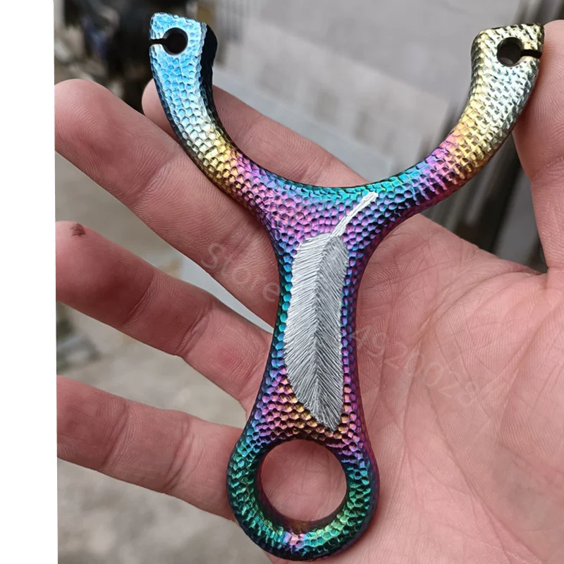 

Style High Precision Titanium Alloy Slingshot High Quality Outdoor Professional Hunting And Fish Shooting Sports Catapult