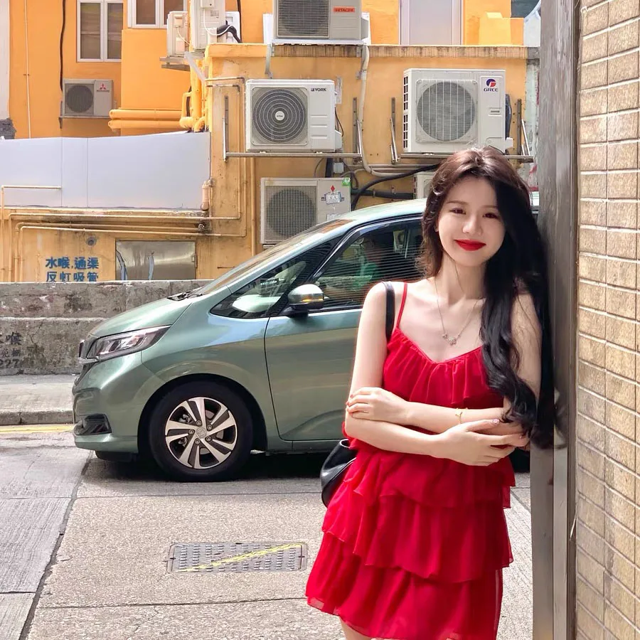 Винтажное красное платье на бретельках