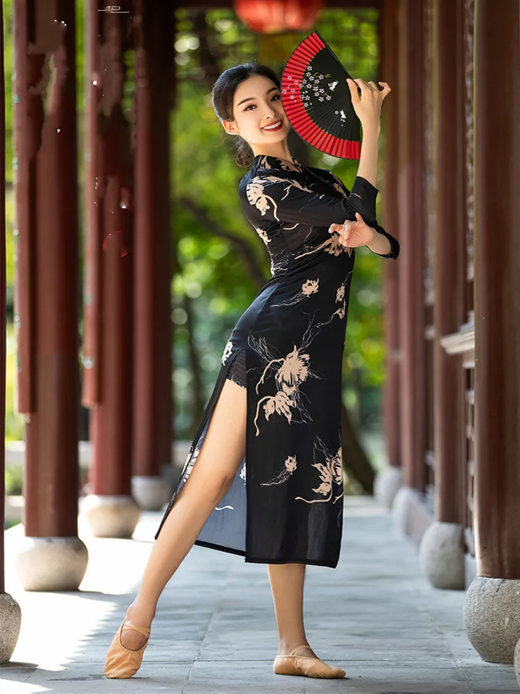 

Black Gold Elegant Cheongsam Water Yarn Women Modern Hanfu Classical Dance Costume High Collar Bucket Button Qipao Chinese Style