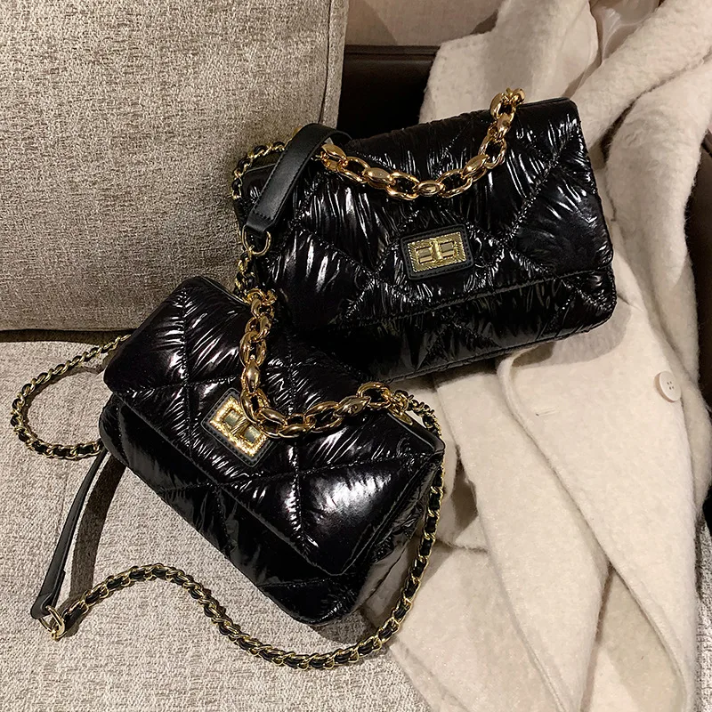 

Новая осенне-зимняя стильная Наплечная Сумка из пуховой ткани, универсальная сумка через плечо с цепочками, вместительная подходящая ко вс...