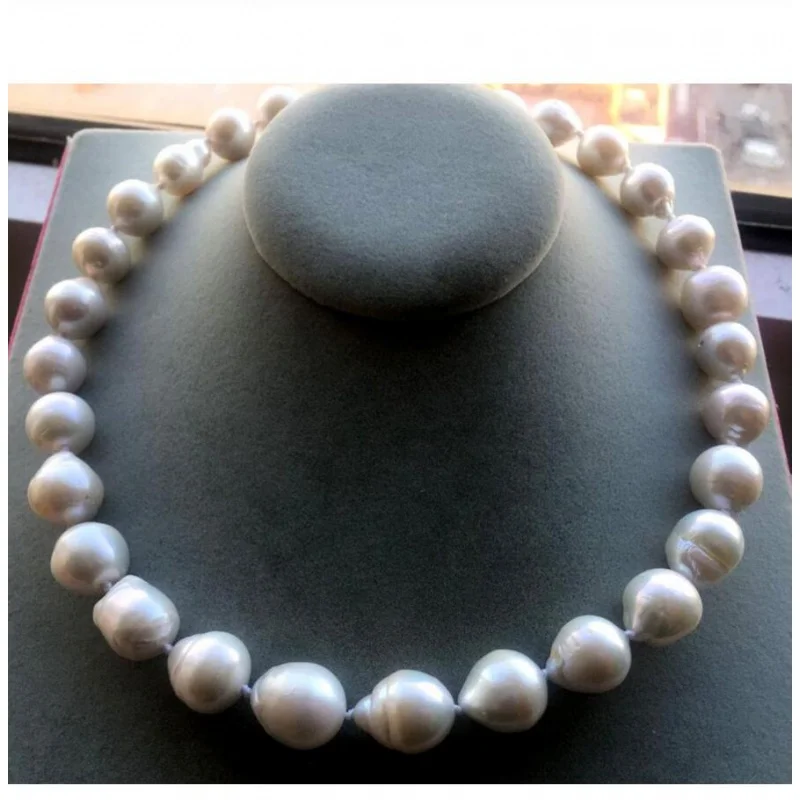 

Jewelry Free Shipping 18"; Large 13-18m White Unusual Baroque Pearl Necklace disc Clasp