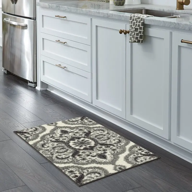 

Elegant Medallion Gray 1`8"x2`10" Roxanne Indoor Entryway Rug, Perfect for Any Home Decor