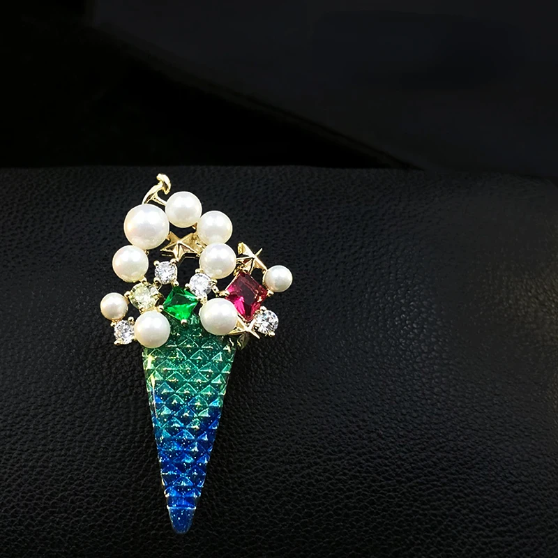 Unique Ice Cream Cone Brooch Exquisite High-End Corsage Summer Cute Suit Pins Clothes Accessories Women Pearl Rhinestone Jewelry