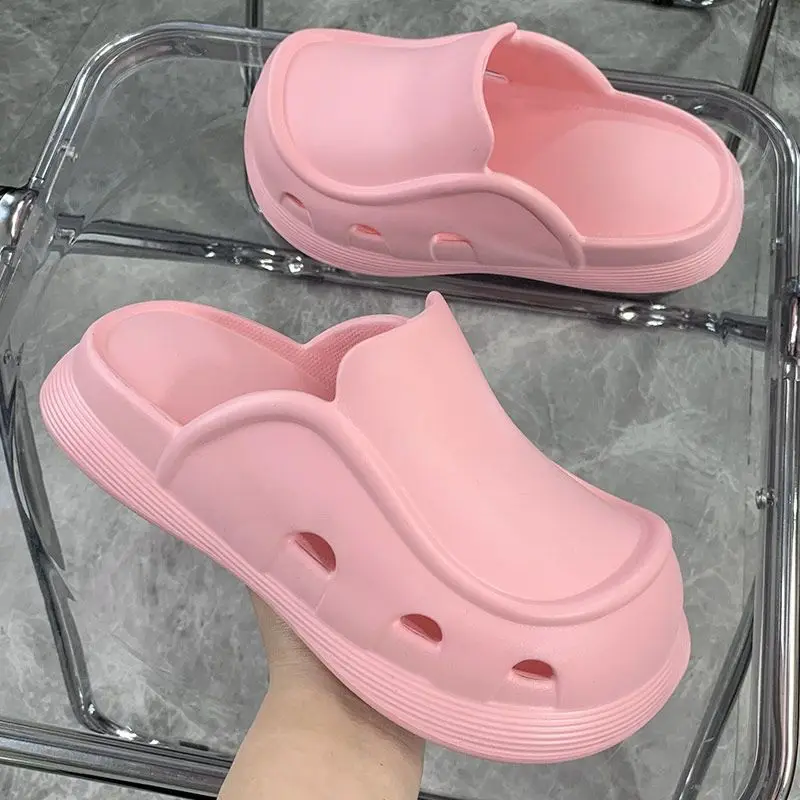 

Летние шлепанцы, женская модель 2023, сандалии на мягкой плоской подошве, трендовые шлепанцы, шлепанцы для пляжа, домашние сандалии большого р...