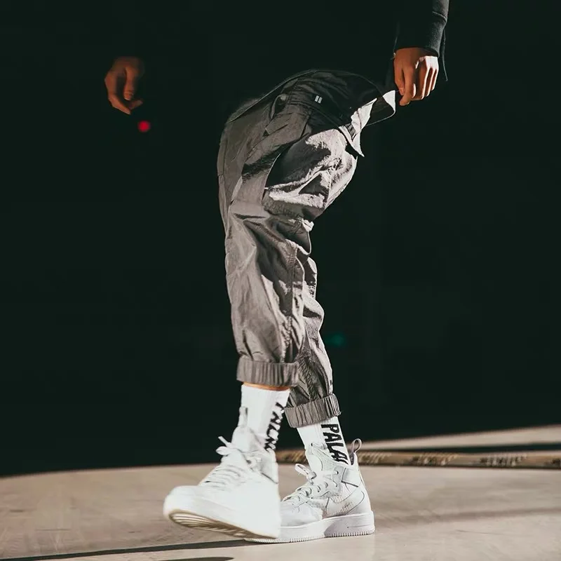 Black White Autumn and Winter Mid-Calf Hip-Hop Fashionable Brand Men and Women Skateboarding Hip Hop Sports Harajuku Socks