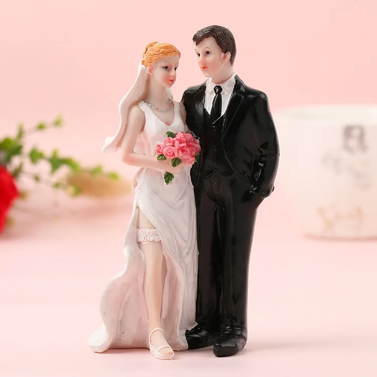 

2021 Cake Toppers Dolls Bride and Groom Figurines Funny Wedding Cake Toppers Stand Topper Decoration Supplies Marry Figurine