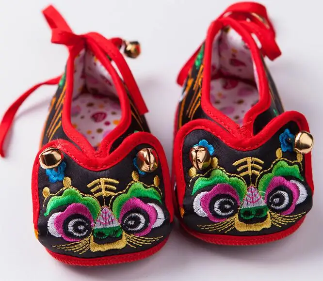 

BS011 2023 Pro Men's Skateboarding Shoes Low Mens Cut Outdoor Walking Jogging Women Sneakers Lace Up Athletic Shoes 36-45