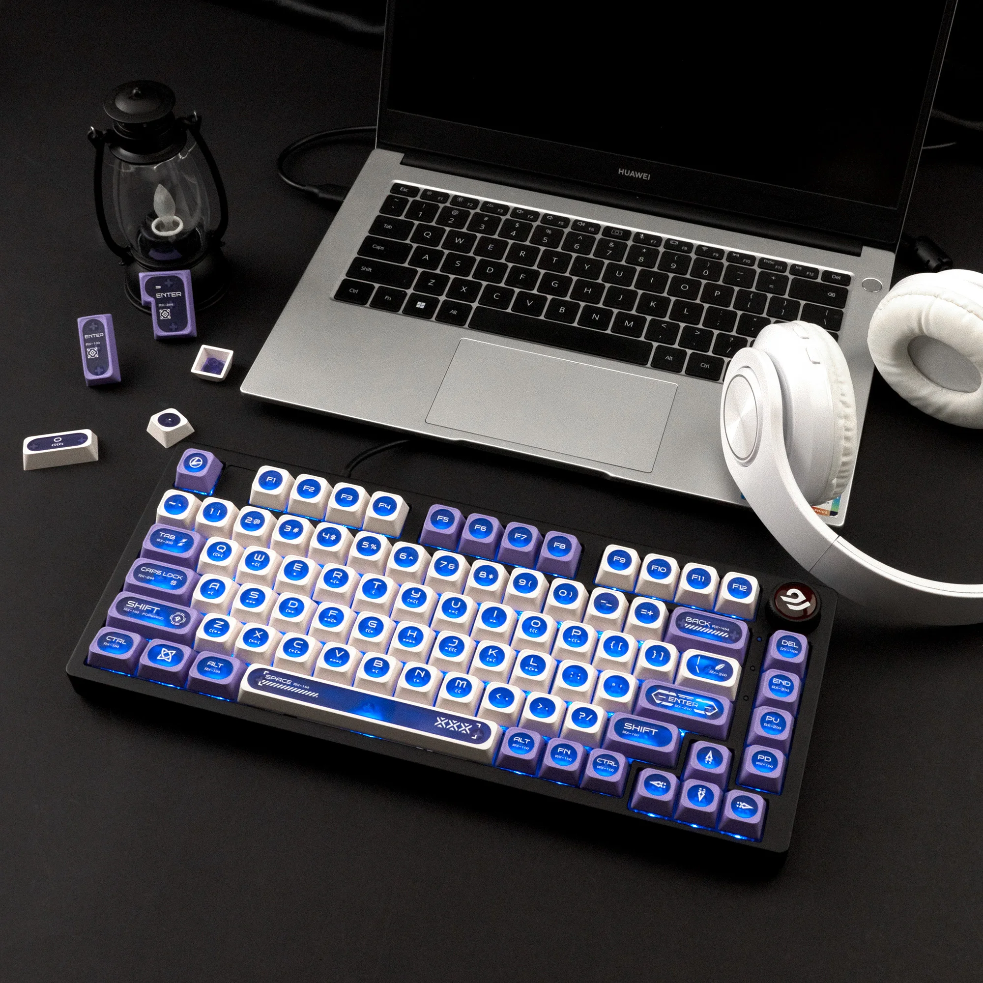 Набор колпачков XVX Purple Cats Eye Cherry Profile Dye-Sub PBT 136 клавиш