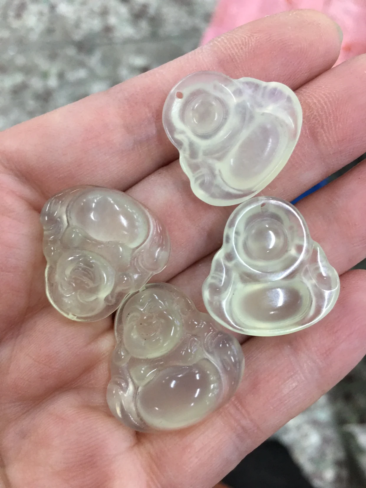 Natural Xiuyu Ice Penetration Jade Buddha Green Material Small Choker Smiling Double-sided Carve...