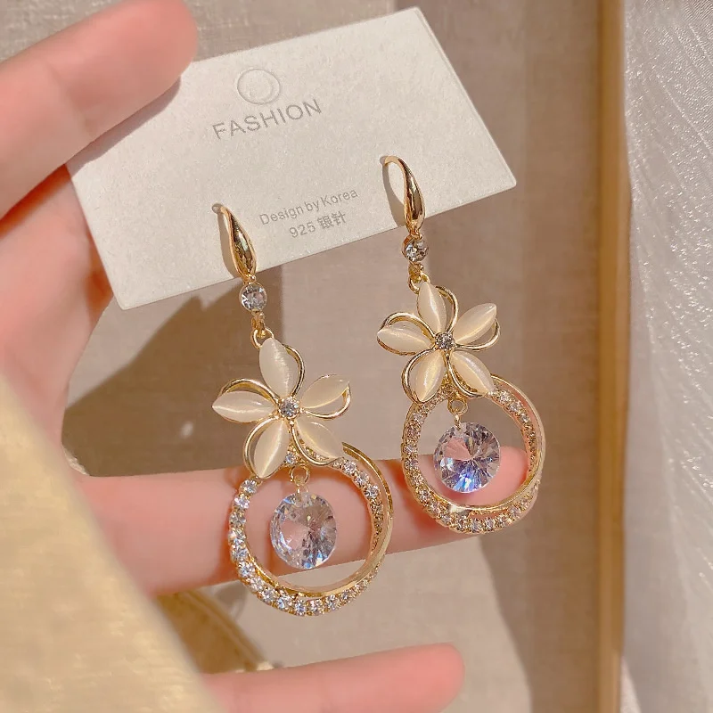 

2022 New Exquisite Flower Zircon Drop Earrings for Women Opal Flowers Rhinestone Long Tassel Earring Girls Wedding Party Jewelry