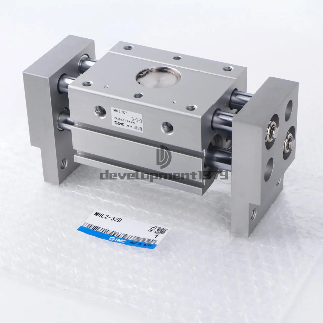 Новый пневматический цилиндр SMC для фотографирования MHL232D