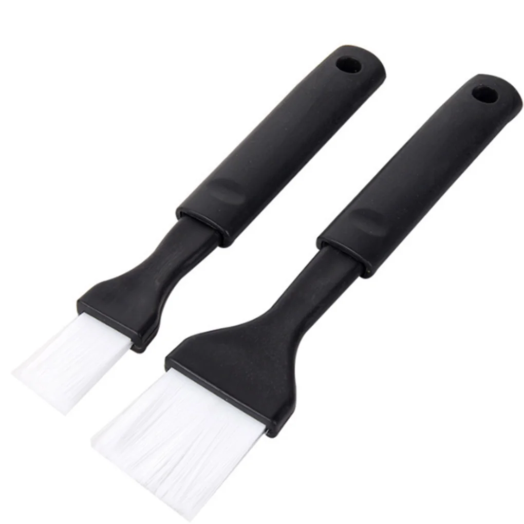 

2pcs Plastic Bakeware Brush Hangable Baking Brush Picnic Pasting Kitchen Utensil