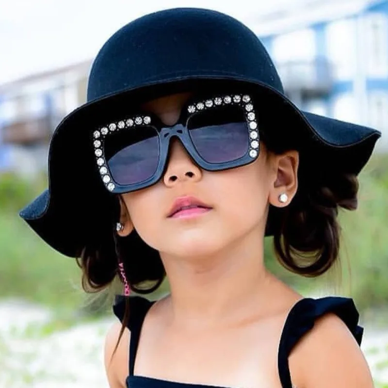 

2021 Brand Oversize Diamond Sunglasses Kids UV400 Sun Glasses Big Frame Goggle Baby Boys Girls Lovely Sunglass Oculos Eyeglasses