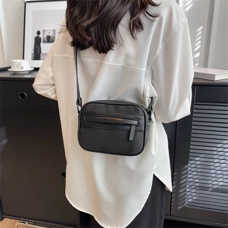 New Fashion Oxford Unisex Single Shoulder Messenger Bag Simple Mini Square Satchel Portable Wide Shoulder Strap Commute Storage