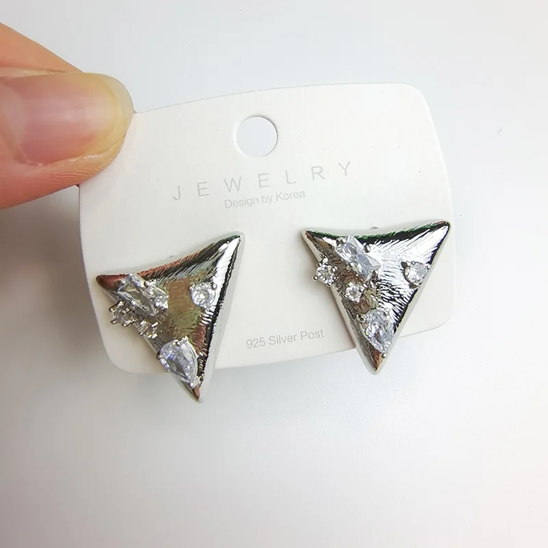 

Stereoscopic Hollow Triangle Micro Set Zircon Earrings Women Retro New Personality Exaggerated Earrings Earrings Wholesale