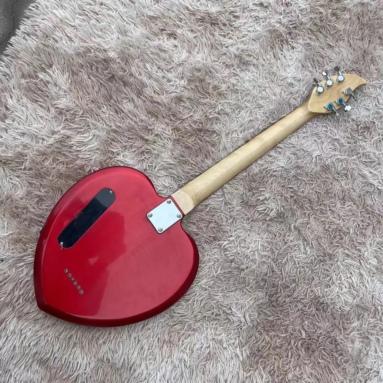 Гитара 6-струнная в форме сердца электрогитара металлический красный корпус