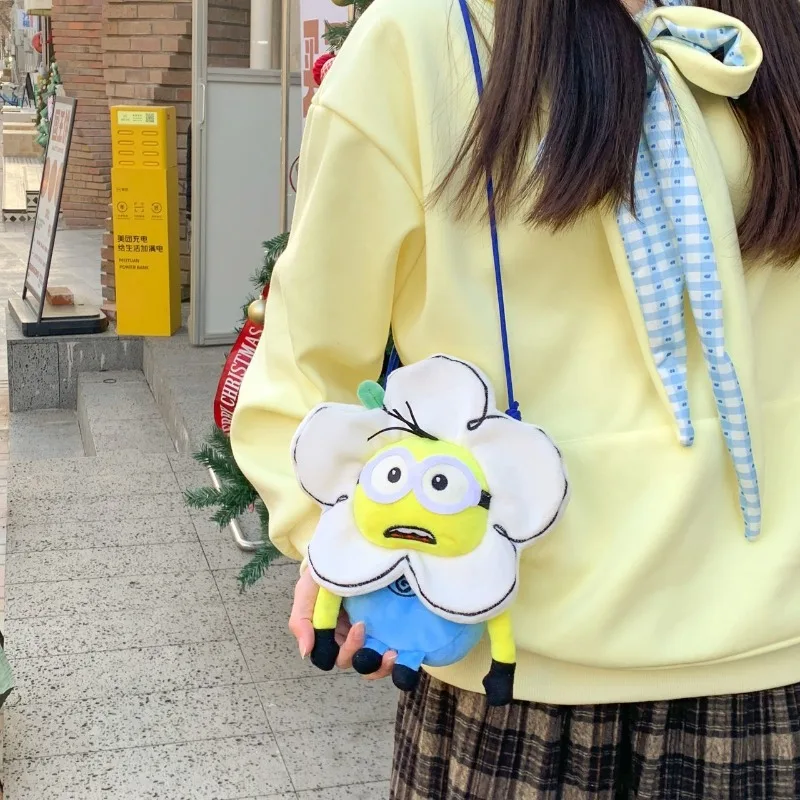 Гадкий я Миньоны мультфильм аниме периферийные устройства личность кукла сумка