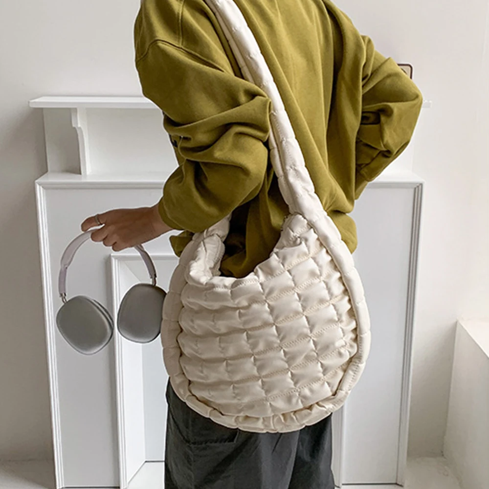 

Pleated Crossbody Bags for Women Fashion Quilted Hobo Plaids Shoulder Bag Soft PU Leather Cloud Bag Designer Purses and Handbags