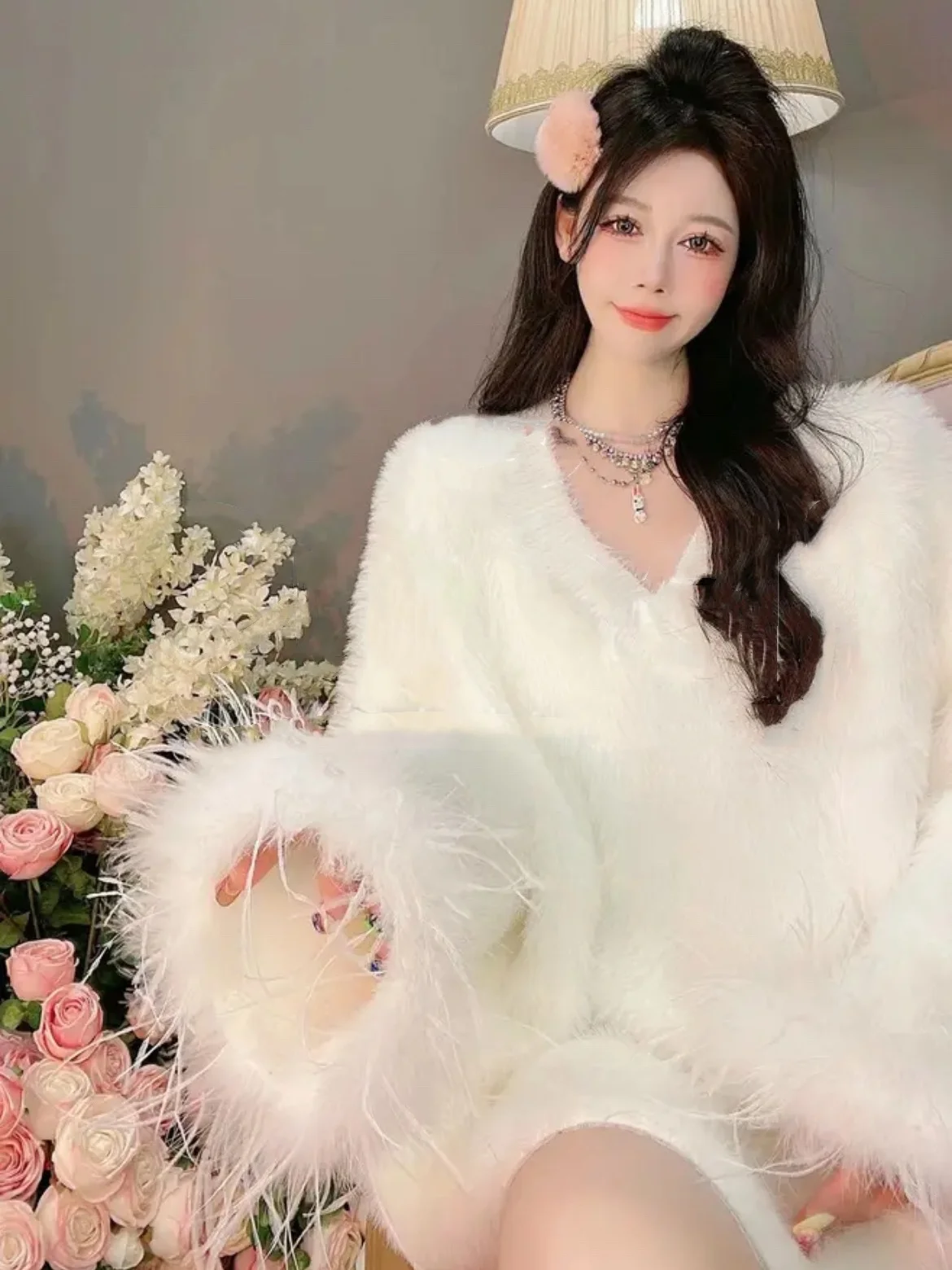 

Mink Heavy Industry Splice Feather Sweater Women's Autumn and Winter New Large Loose V-Neck Slouchy Long Sleeve Knitwear