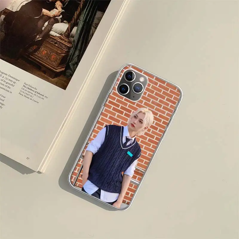 Чехол для телефона F-Felix Lee SKZ Apple Iphone 16E 15 14 Plus 13 16 Pro Max Cover 11 12 Mini Fundas X XR Shell Coque TPU Pattern So