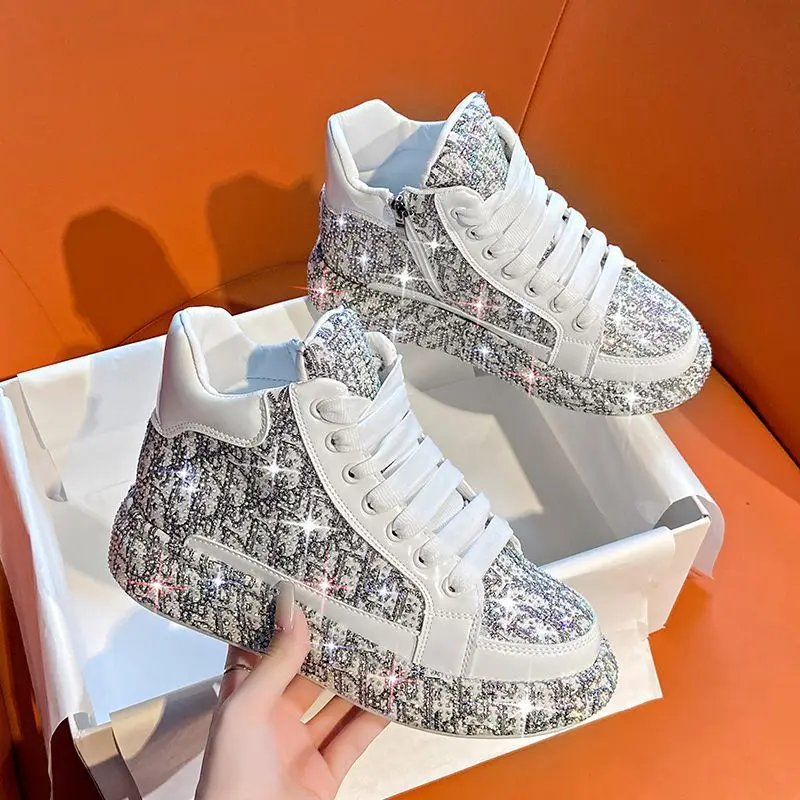 Женские туфли с высоким верхом из вулканизированной кожи со сверкающими