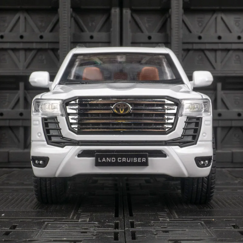 1/24 Тойота ЛЭНД КРУИЗЕР ЛС300 ЛС200 Прадо Внедорожник модель автомобиля из литого металла Диекаст Игрушка Симуляция для детей Подарок.