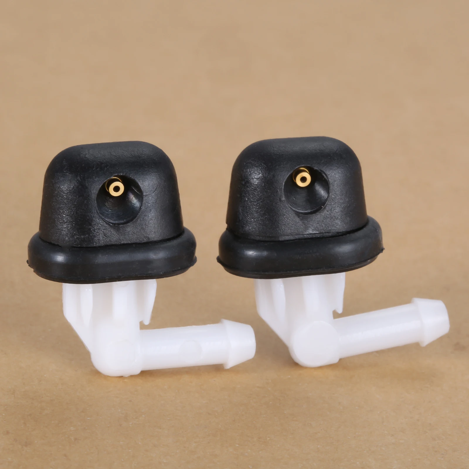 Автомобильная пластиковая форсунка для омывателя заднего стеклоочистителя 2 шт.