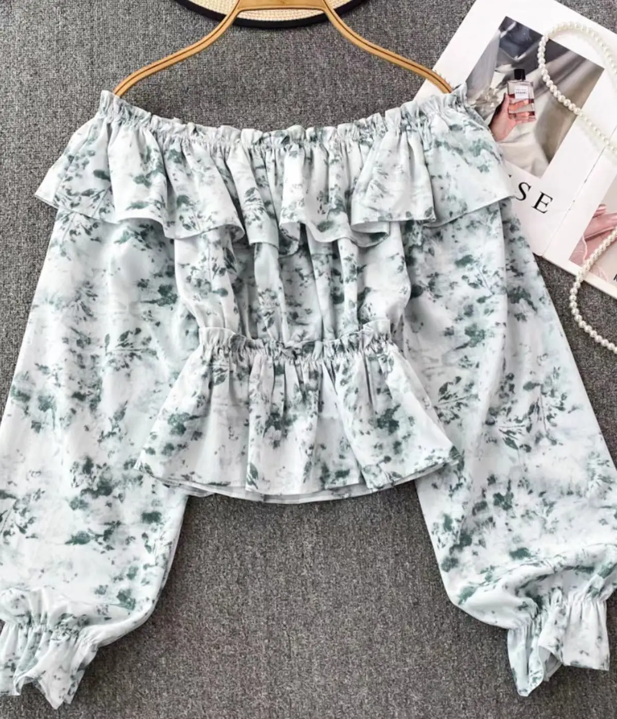 

2023 Fashion Long Sleeved Off Shoulder Chiffon Shirt Blouse Women's Short Top