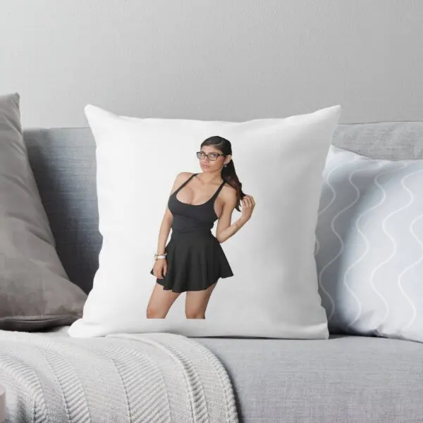 

Beauty Girl In Black Printing Throw Pillow Cover Square Soft Comfort Fashion Fashion Throw Anime Wedding Pillows not include
